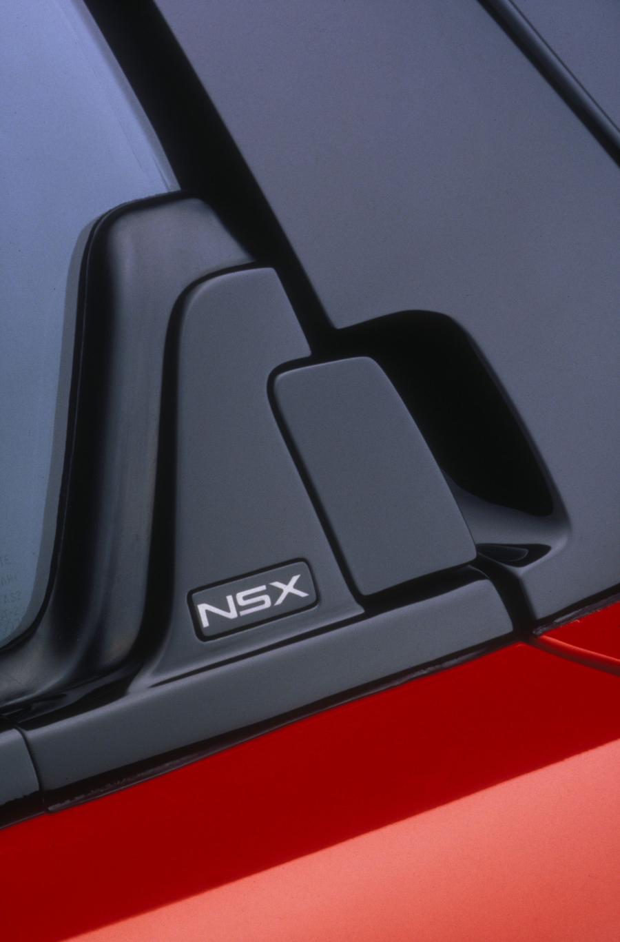 Детали экстерьера Acura NSX 1990 года  (NA) (фото 21 из 46)